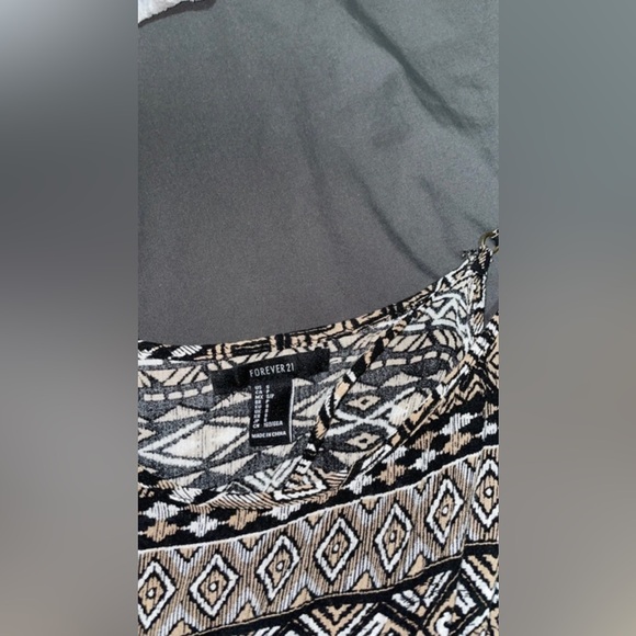 Forever 21 romper - Picture 3 of 3